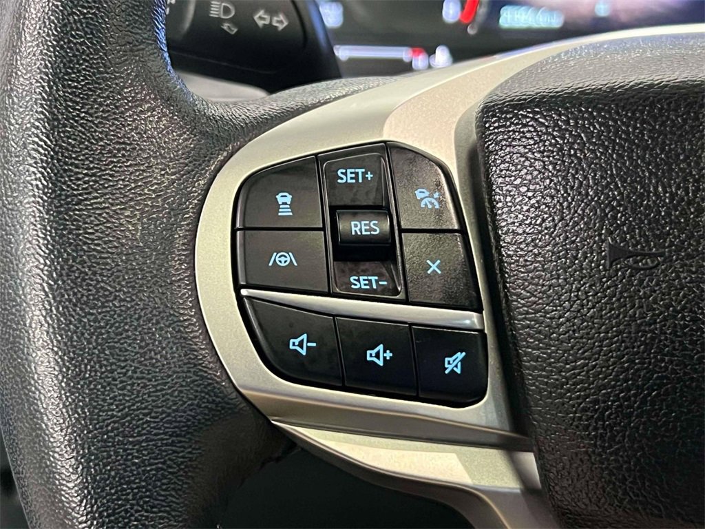Used 2022 Ford Explorer XLT w/ Equipment Group 202A image 24