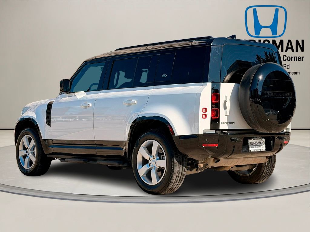 Used 2024 Land Rover Defender 110 X-Dynamic SE image 4