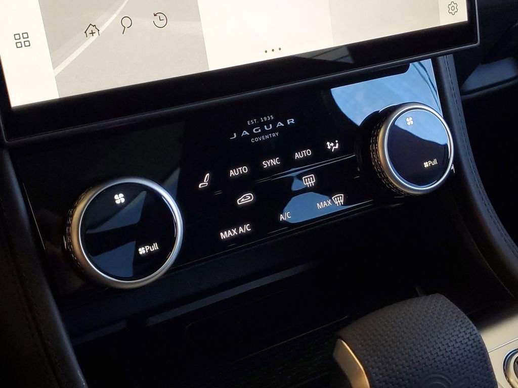 New 2026 Jaguar F-PACE SVR image 24