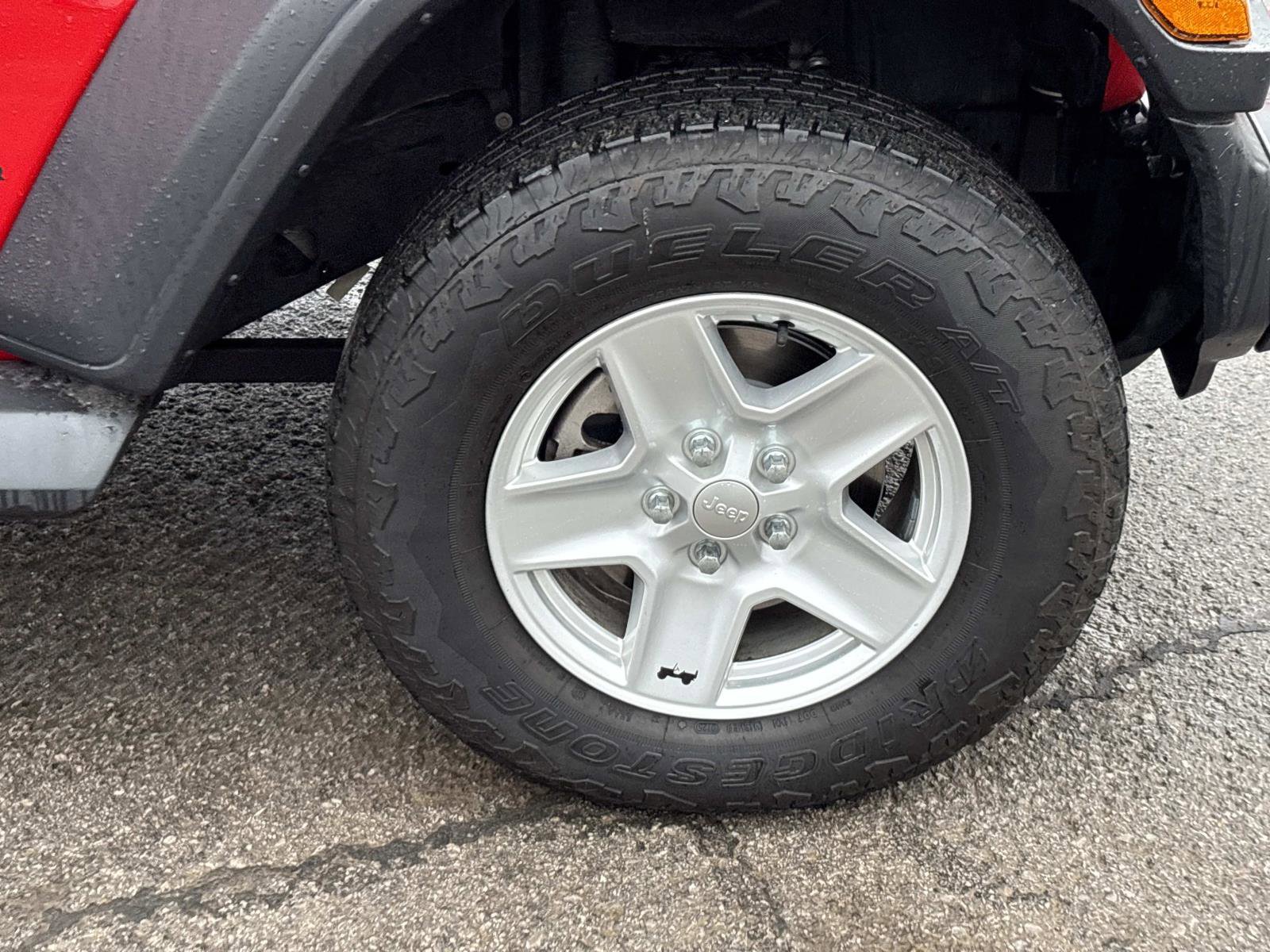 Used 2020 Jeep Gladiator Sport w/ Quick Order Package 24S image 10