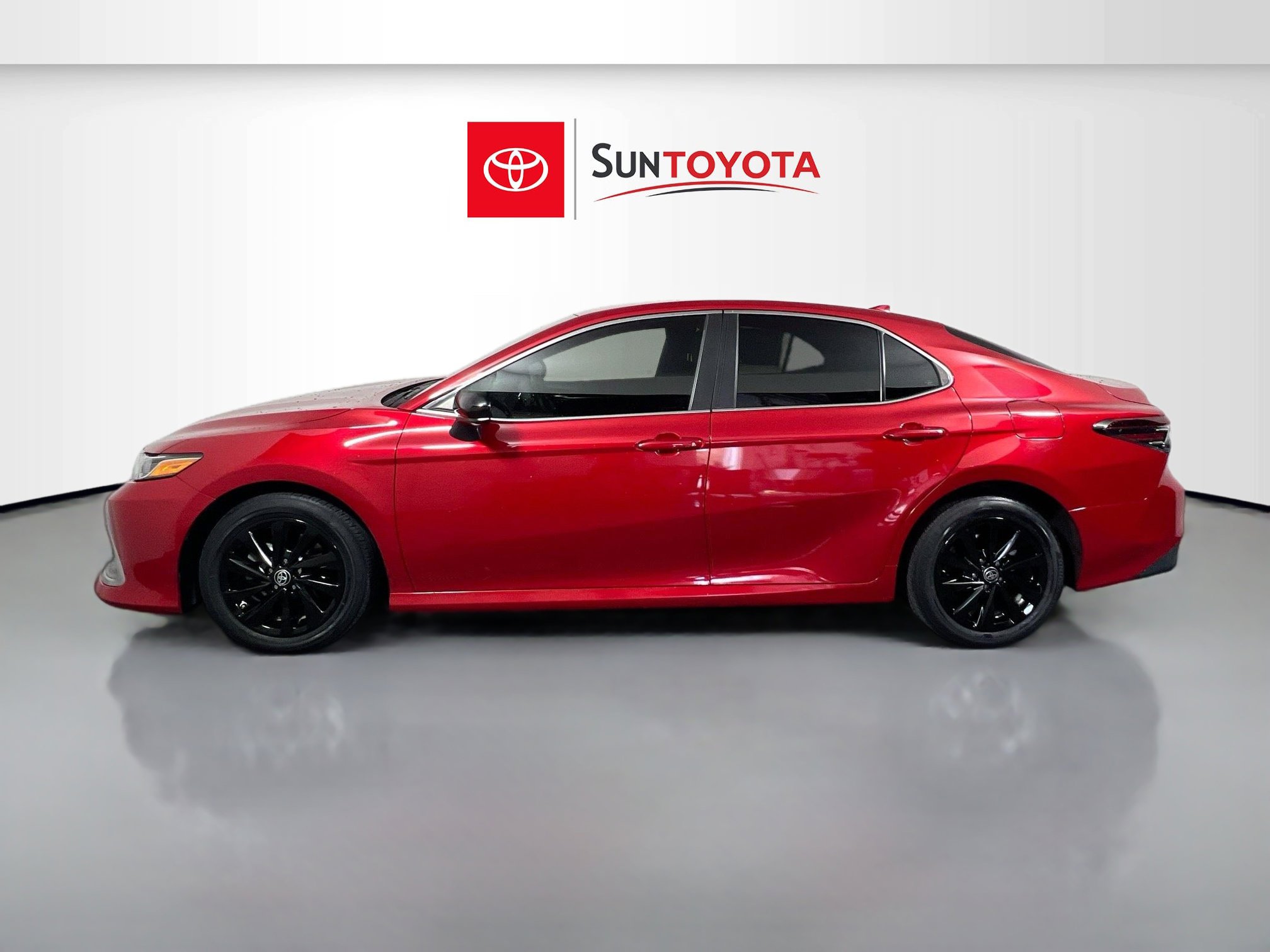 Used 2023 Toyota Camry LE image 7