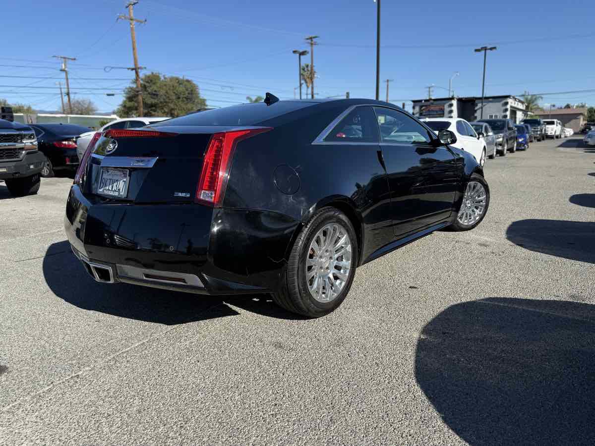 Used 2011 Cadillac CTS Premium image 5
