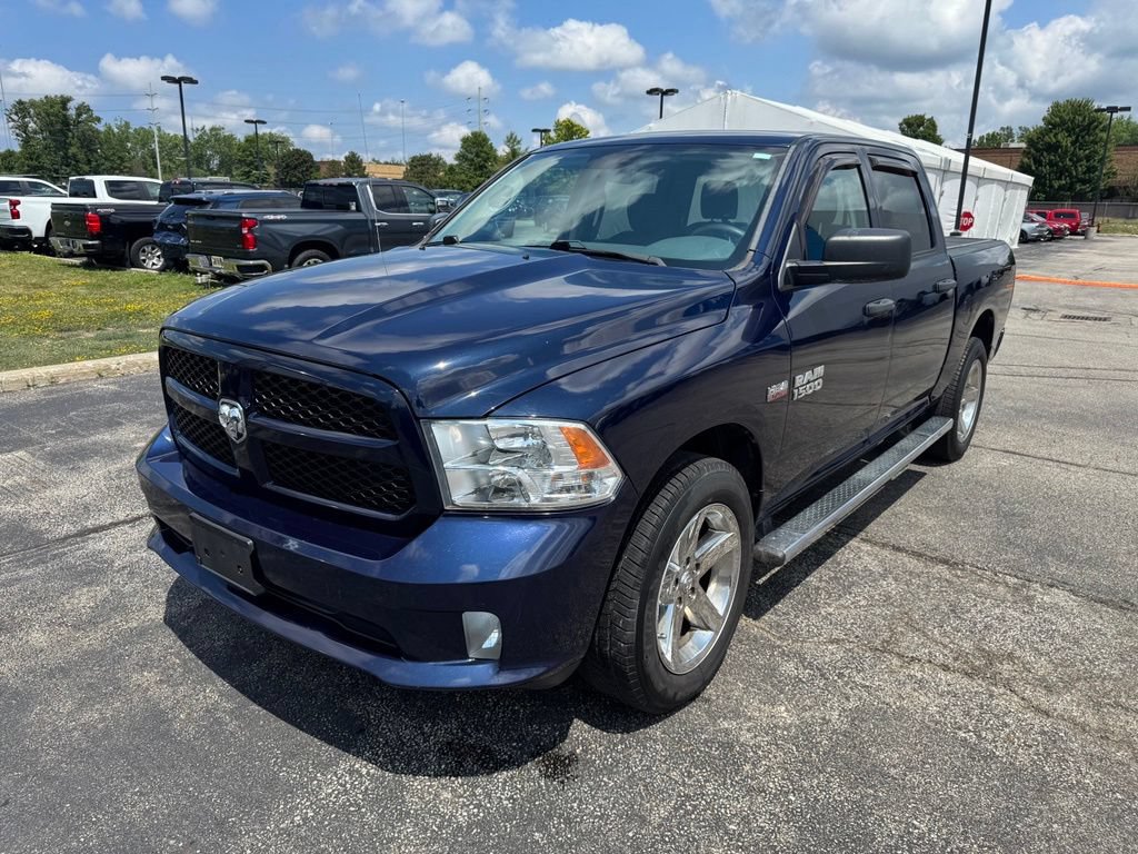 Used 2017 RAM 1500 Express w/ Express Value Package AWD/4WD image 3
