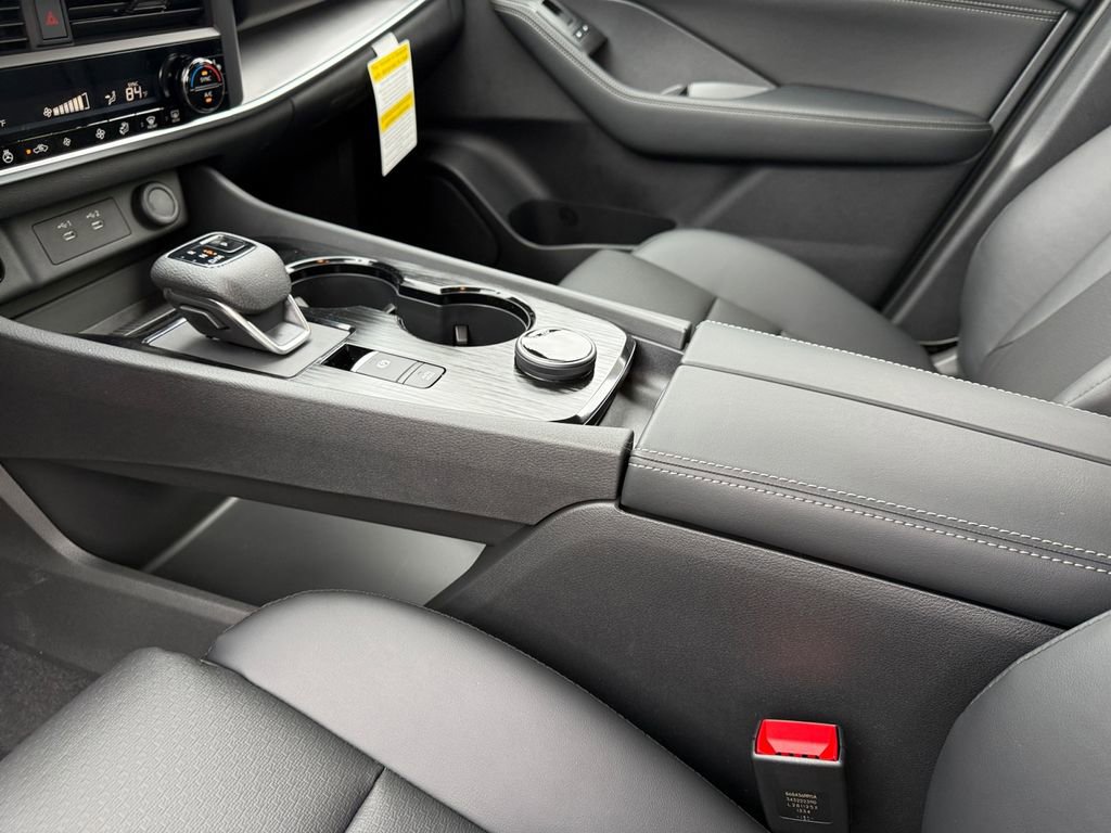 New 2026 Nissan Rogue Dark Armor image 19