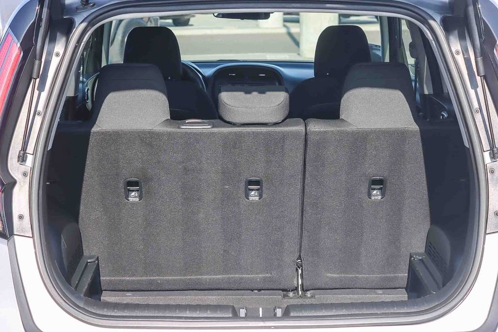 Used 2023 Kia Soul LX w/ LX Technology Package image 54