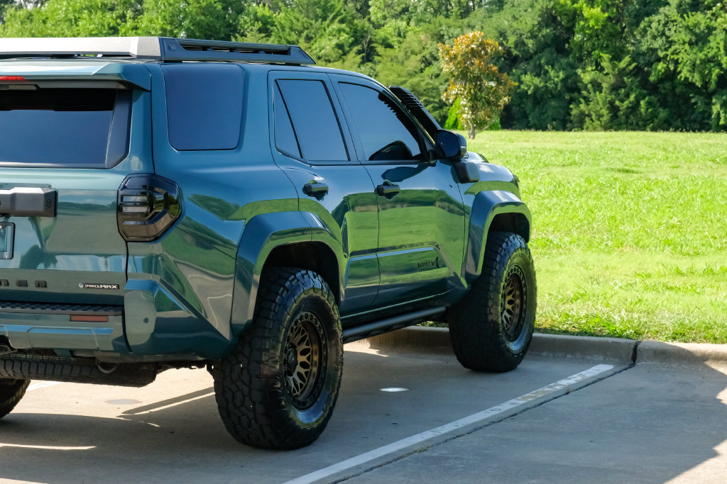 Used 2025 Toyota 4Runner Trailhunter AWD/4WD image 13