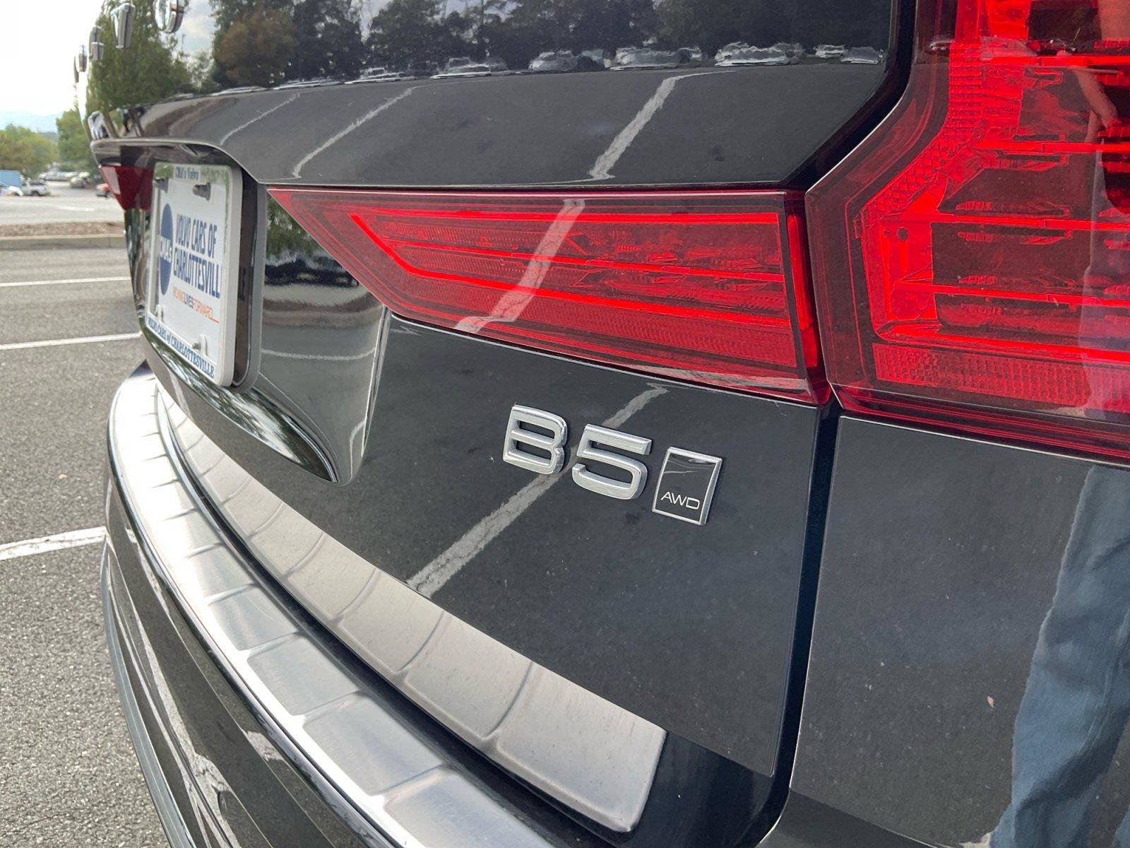 Used 2023 Volvo XC60 B5 Plus AWD/4WD image 17