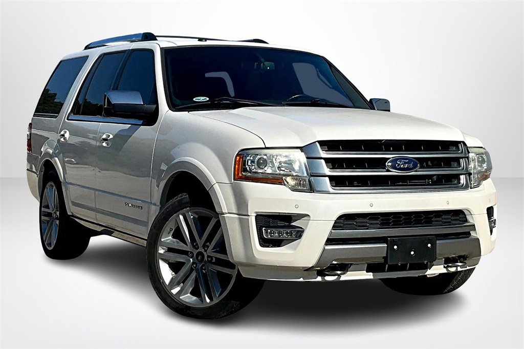 Used 2016 Ford Expedition Platinum image 3