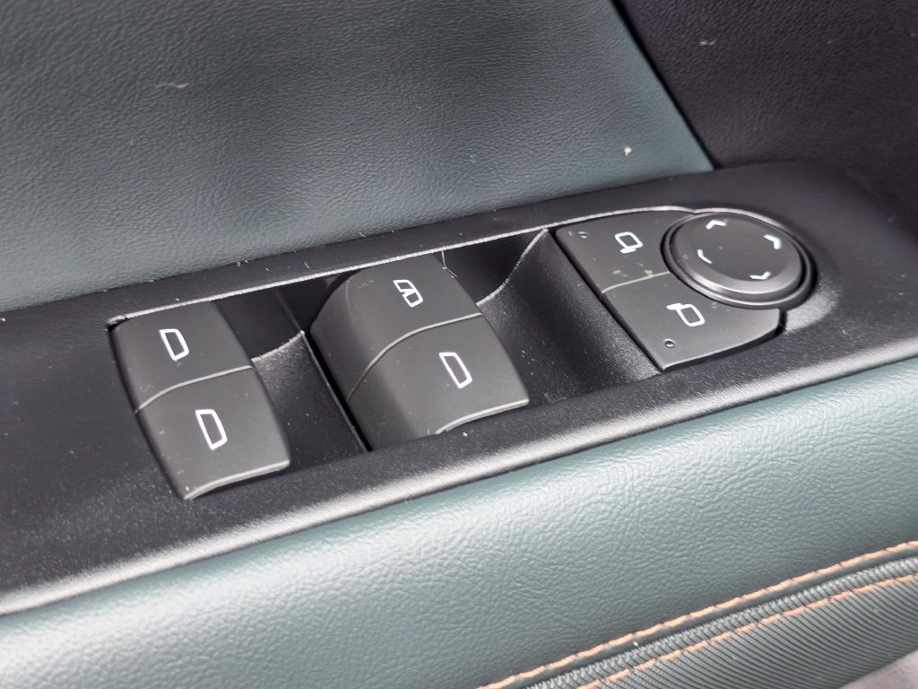 Used 2026 GMC Terrain AT4 AWD/4WD image 18