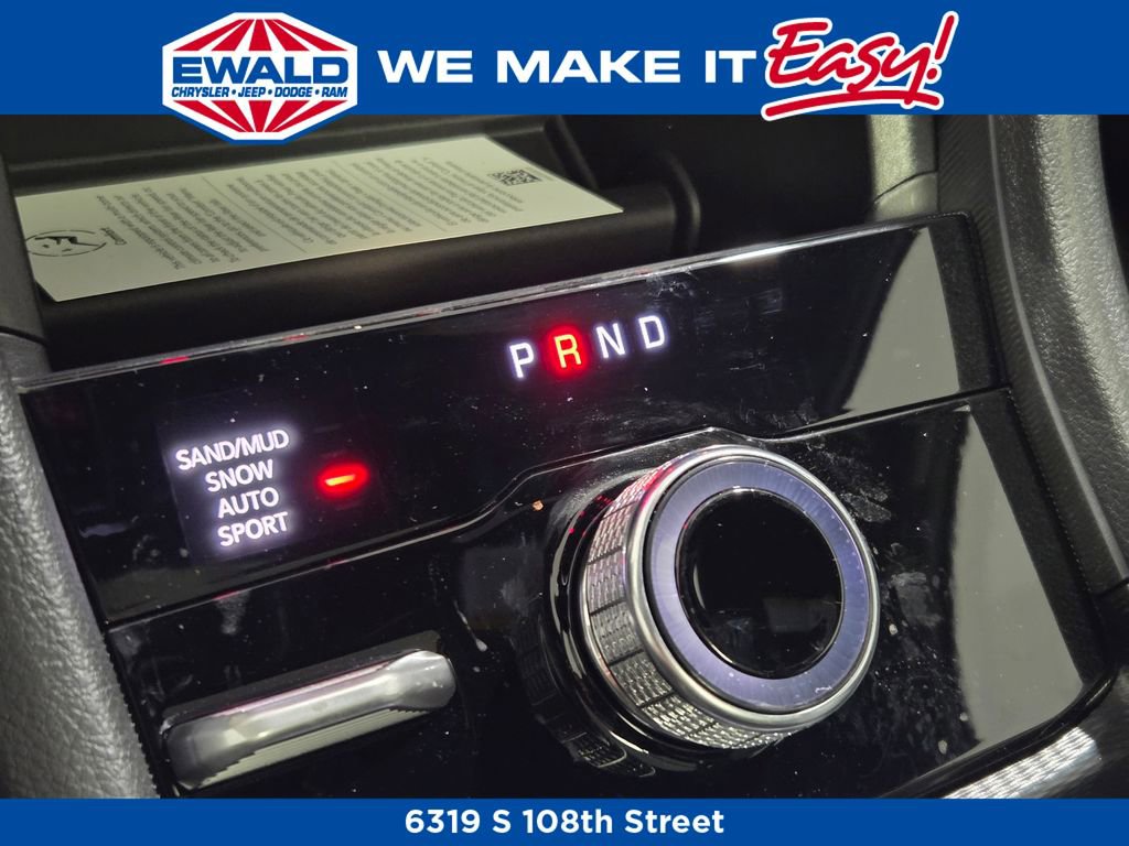 New 2025 Jeep Grand Cherokee L Limited image 7