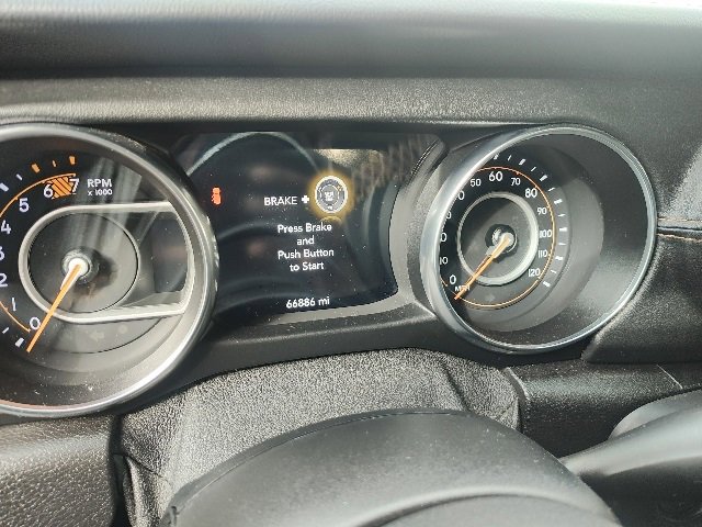 Used 2020 Jeep Wrangler Unlimited Sahara image 28