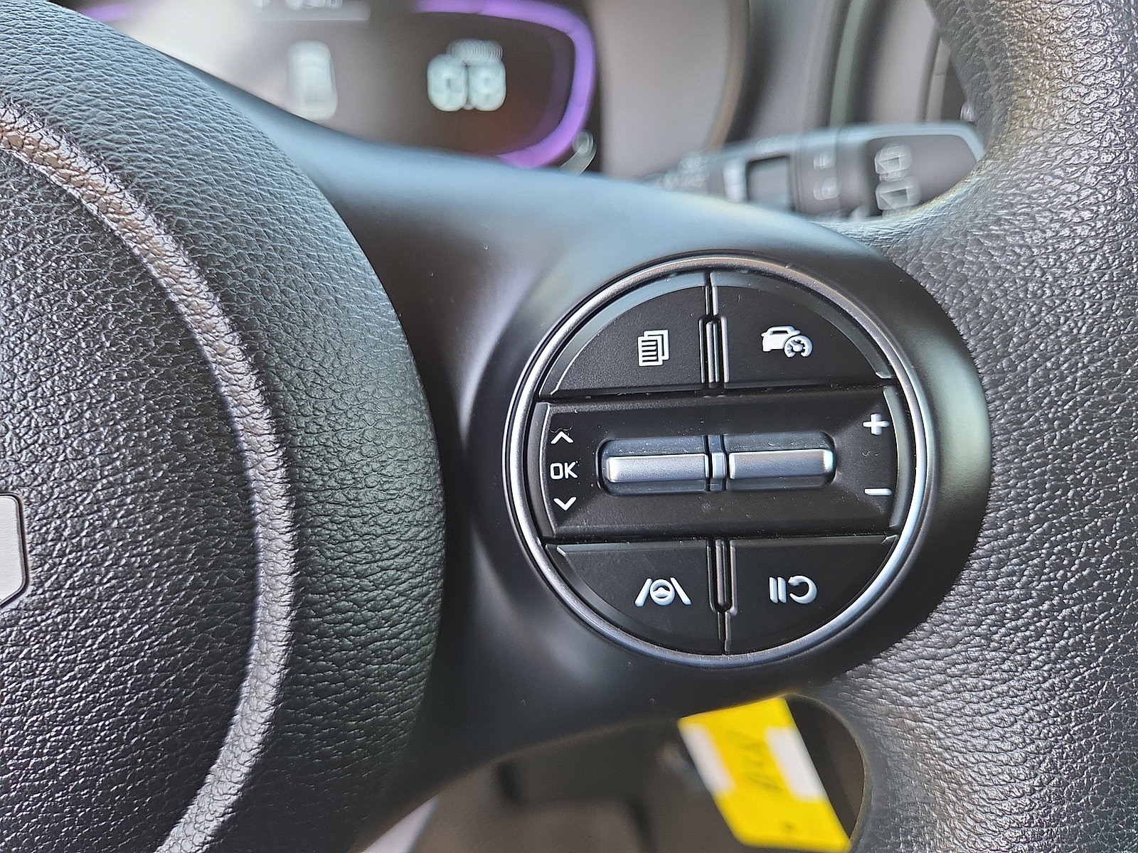 Used 2025 Kia Soul image 27