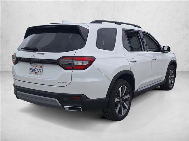 Used 2025 Honda Pilot Elite image 5