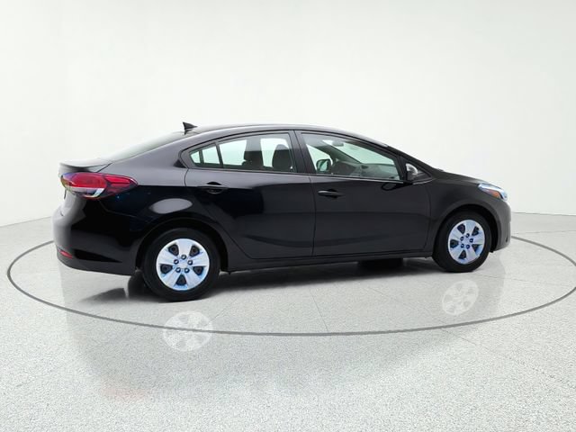 Used 2017 Kia Forte LX FWD image 7
