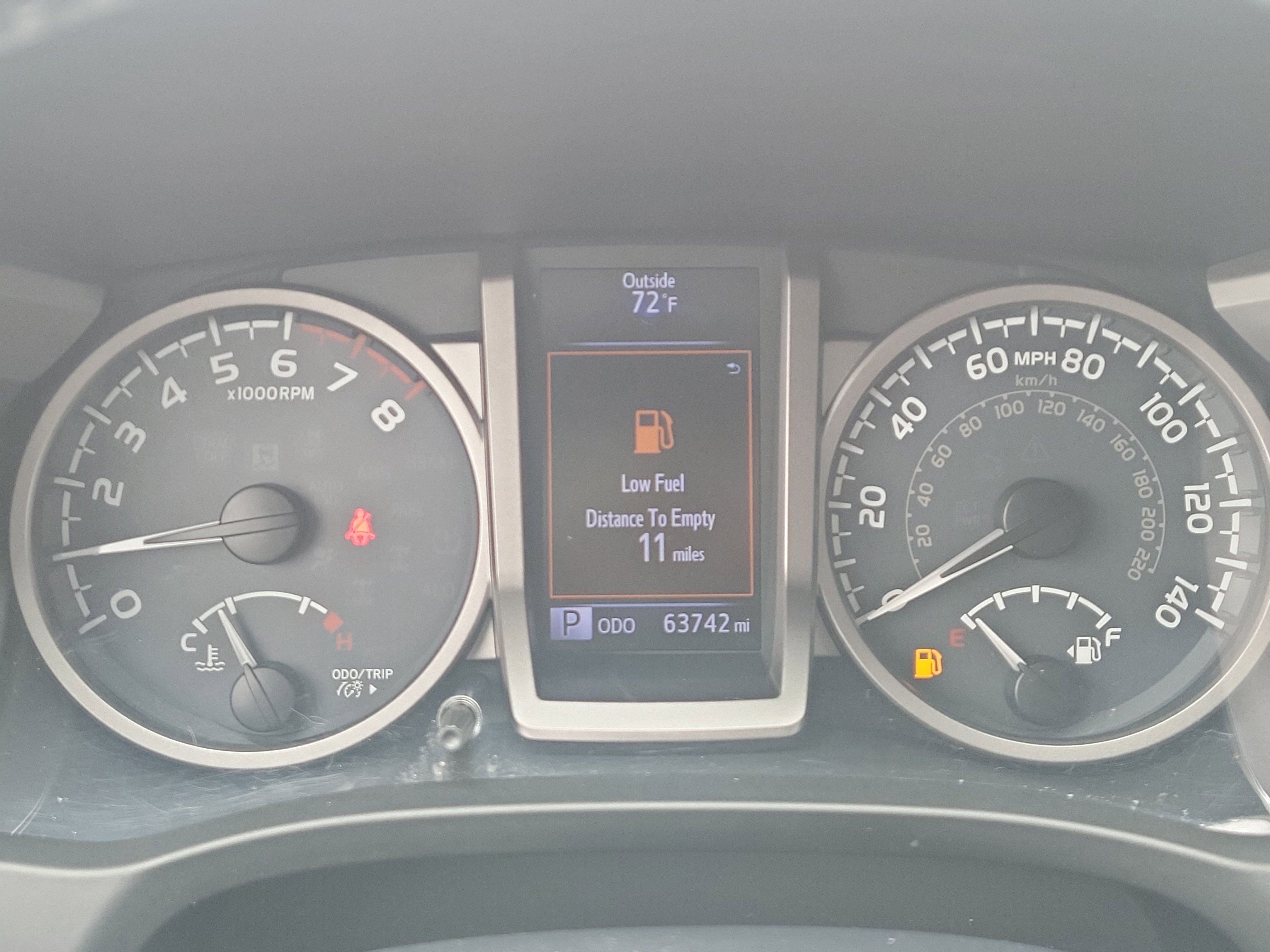 Used 2017 Toyota Tacoma SR5 w/ Tow Package image 23