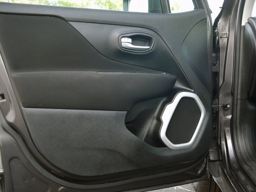 Used 2020 Jeep Renegade Sport image 27