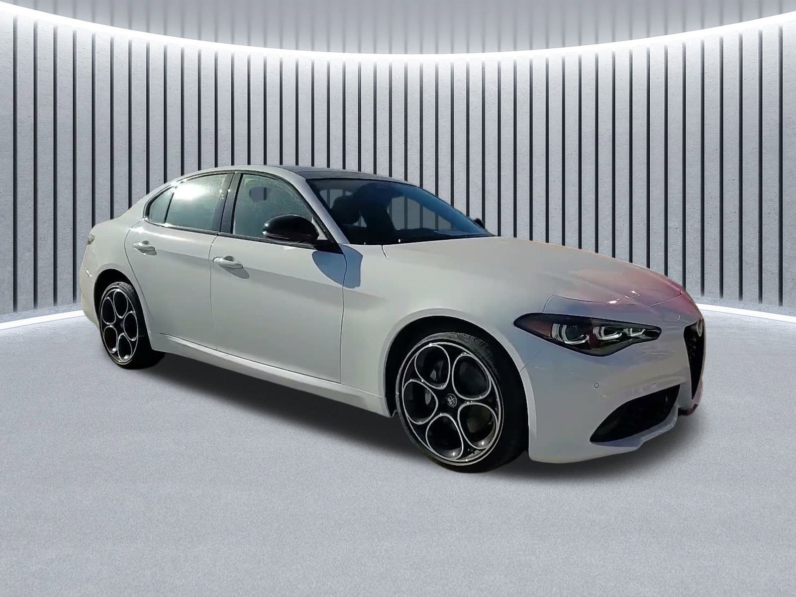 New 2025 Alfa Romeo Giulia AWD image 2