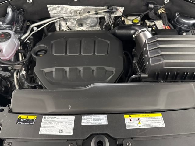 Used 2025 Volkswagen Atlas Cross Sport SEL Premium R-Line image 30