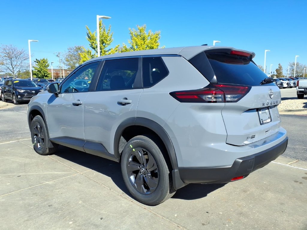 New 2027 Nissan Rogue SV w/ Cold Weather Package AWD/4WD image 6