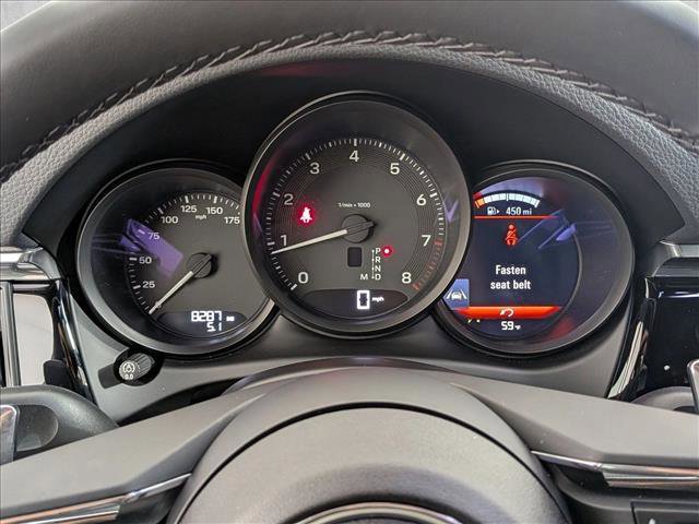 Certified 2025 Porsche Macan image 16