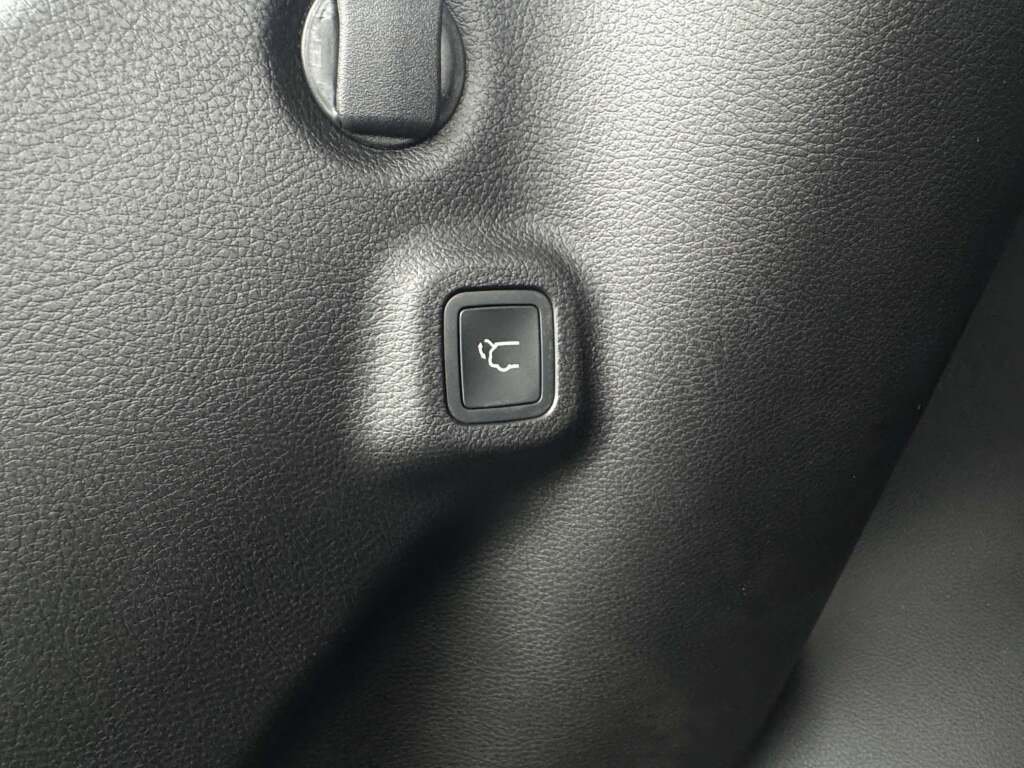 New 2026 Jeep Compass Limited image 35