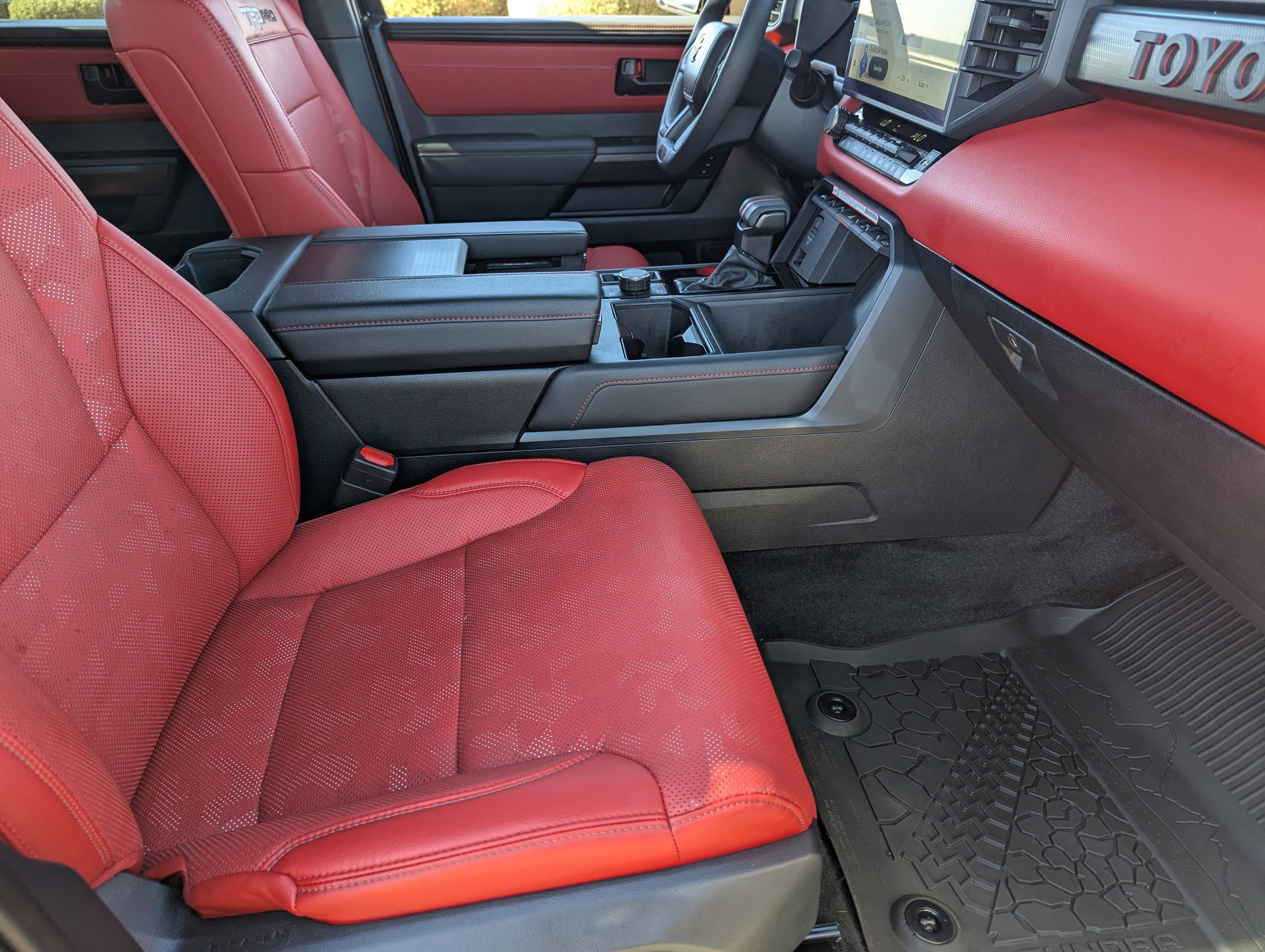 Used 2025 Toyota Tundra TRD Pro AWD/4WD image 13