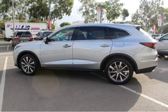 Used 2025 Acura MDX w/ Technology Package FWD image 8