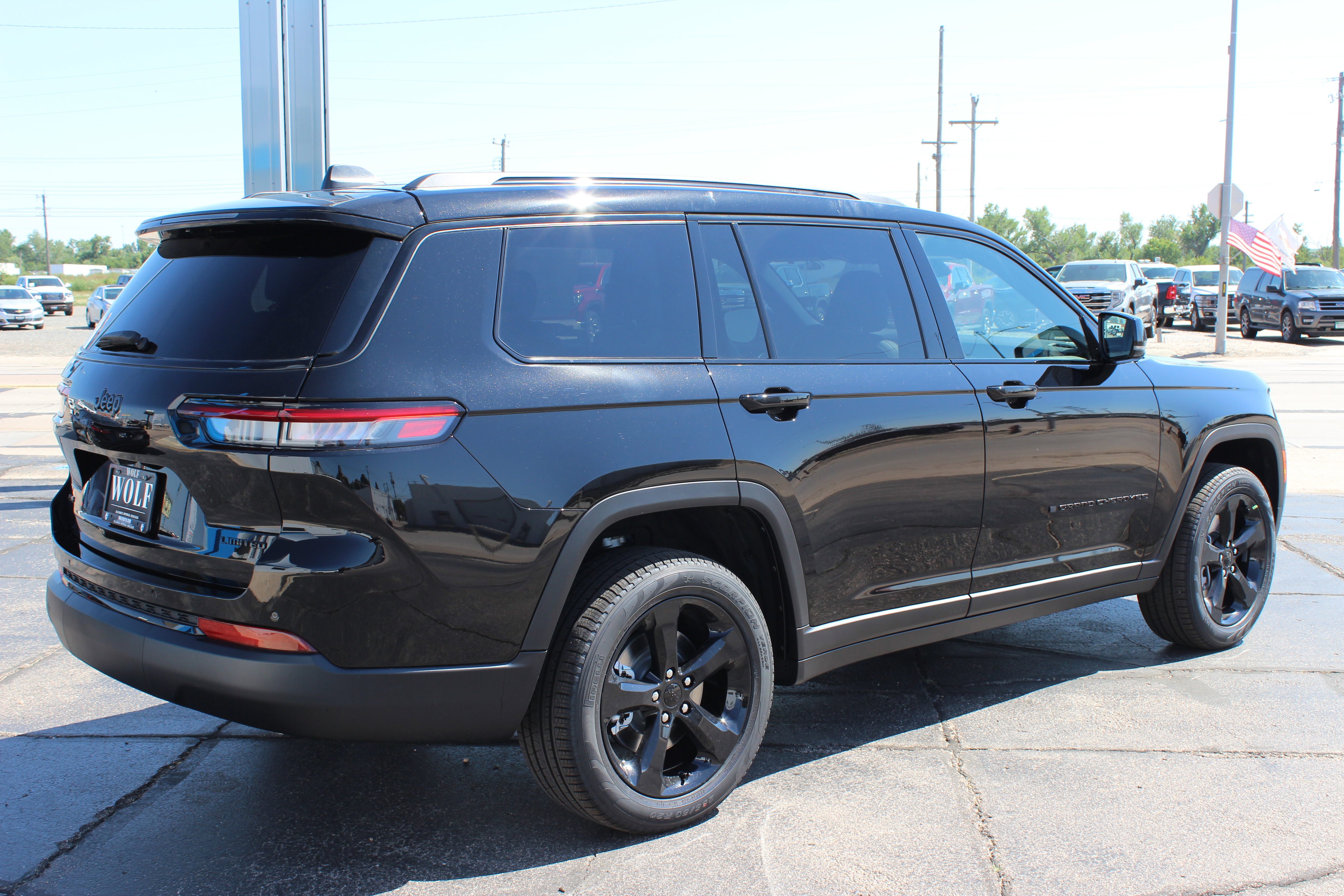 New 2025 Jeep Grand Cherokee L Limited image 11