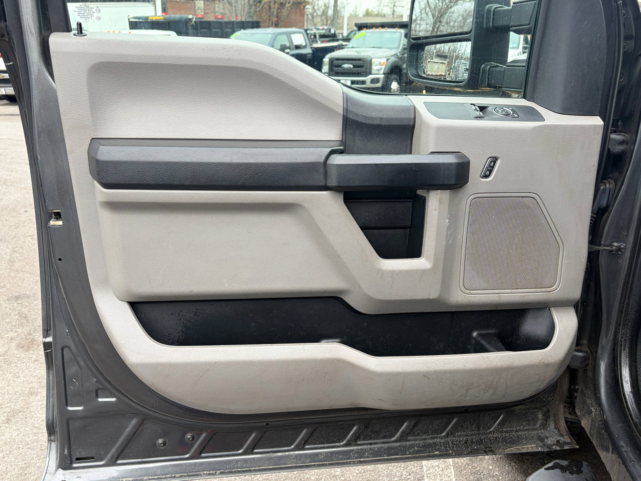 Used 2018 Ford F250 XL w/ Power Equipment Group image 20
