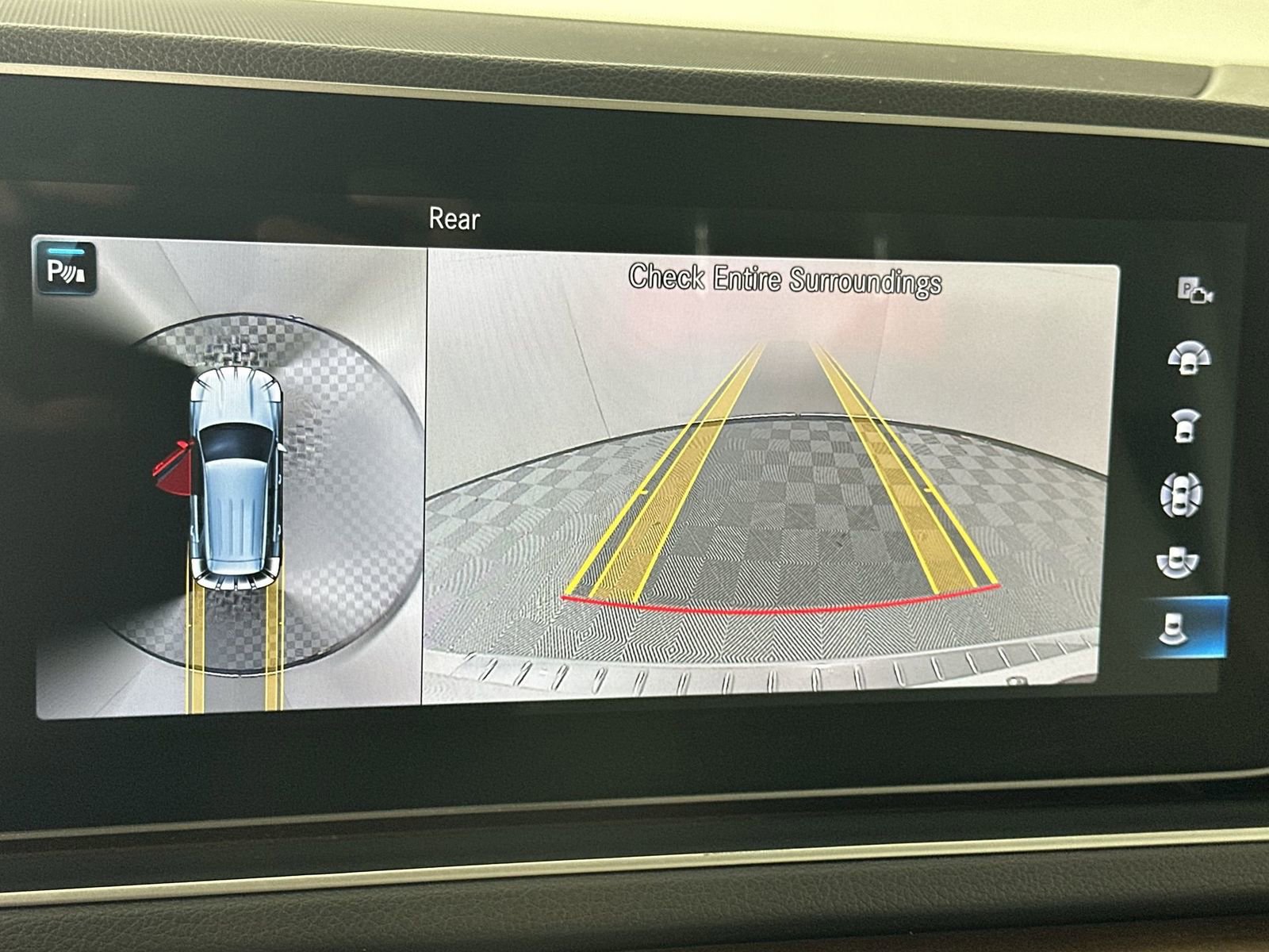 Used 2020 Mercedes-Benz GLE 350 w/ Premium Package image 17