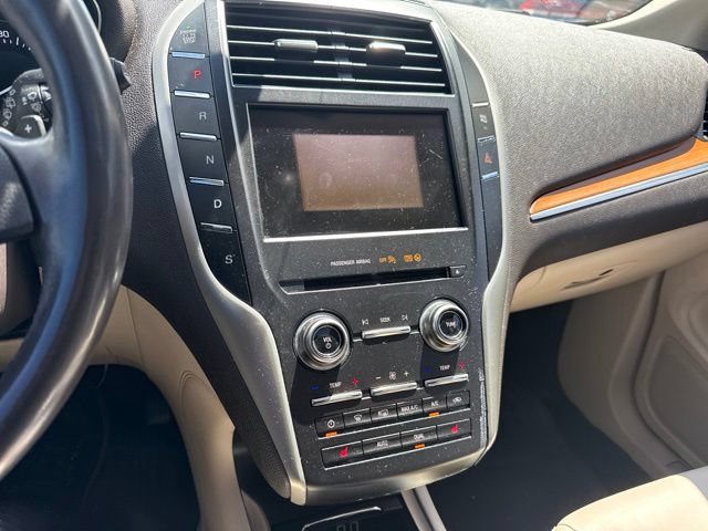 Used 2019 Lincoln MKC Select w/ Select Plus Package AWD/4WD image 12