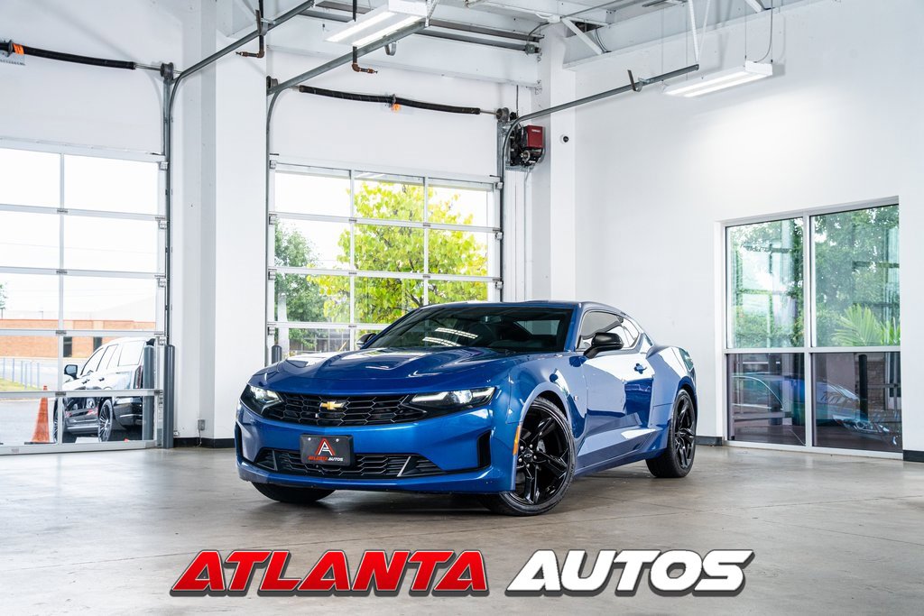 Used 2022 Chevrolet Camaro LT image 1