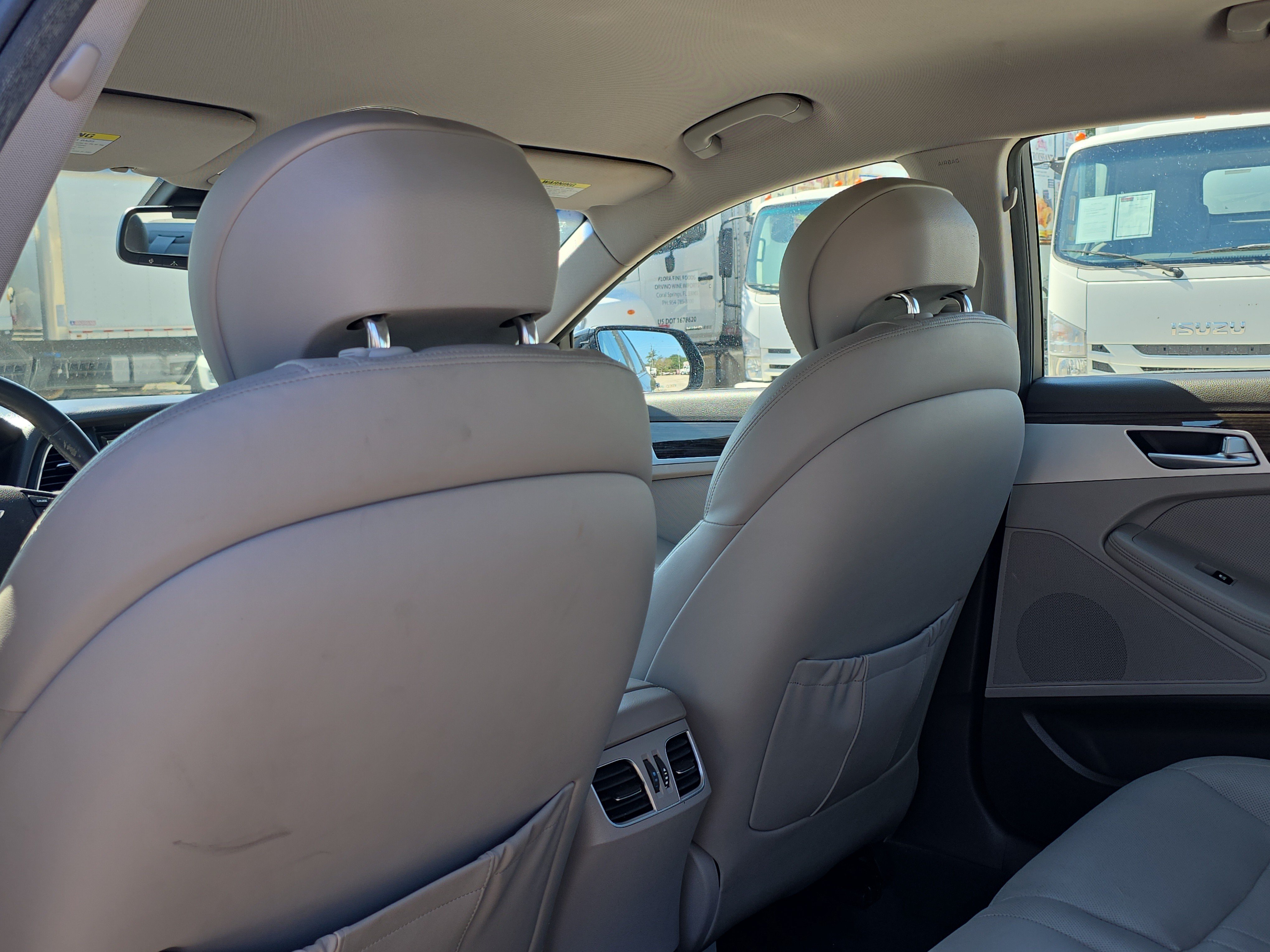 Used 2016 Hyundai Genesis 3.8 RWD image 15