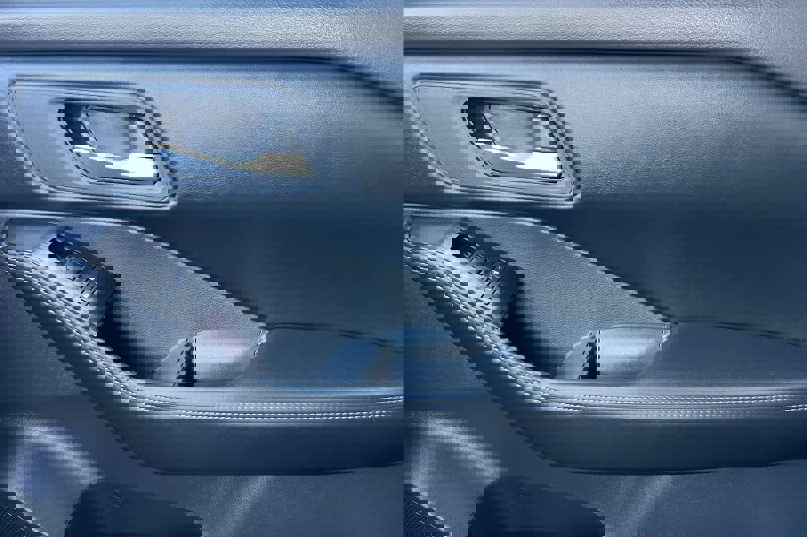 New 2026 Nissan Rogue SV image 21