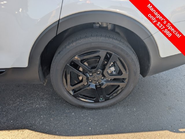 Used 2025 Kia Telluride EX X-Line AWD/4WD image 18