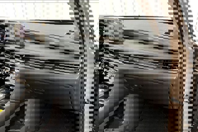 Certified 2025 INFINITI QX60 Luxe image 19