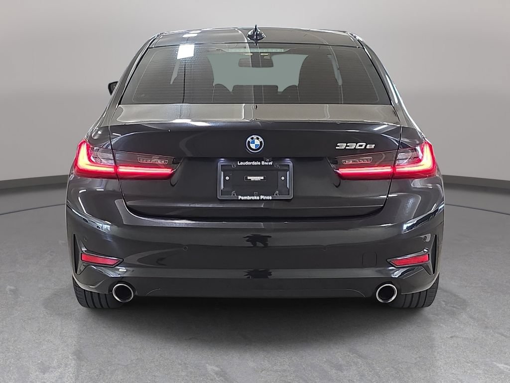Certified 2022 BMW 330e w/ Driving Assistance Package RWD image 7