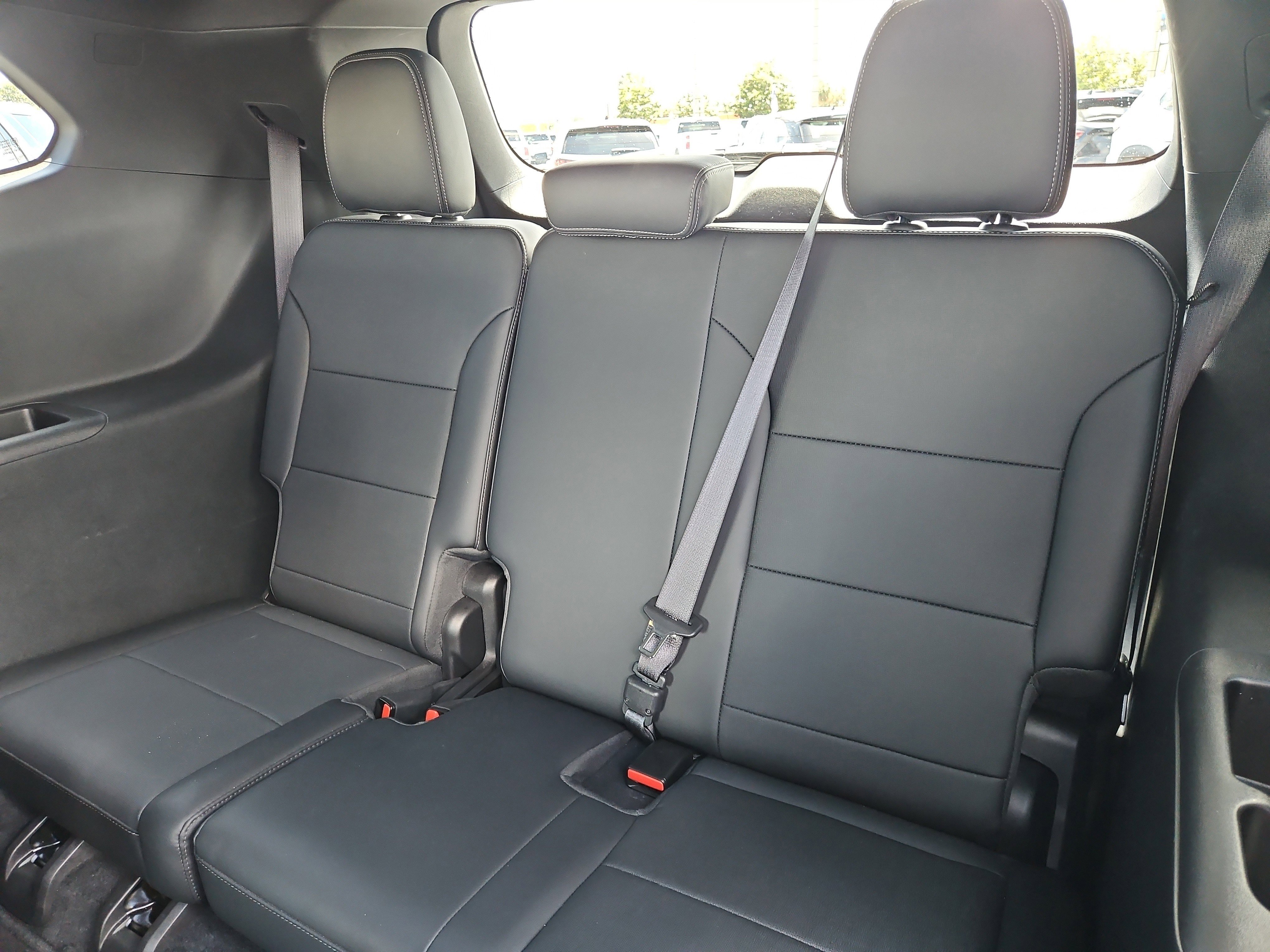 Used 2025 Buick Enclave Preferred FWD image 13
