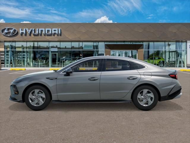 New 2026 Hyundai Sonata SE FWD image 3