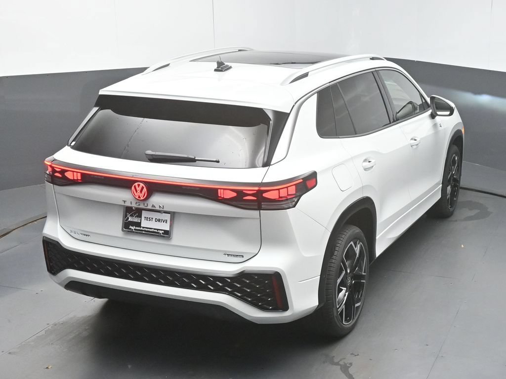 New 2026 Volkswagen Tiguan SEL R-Line AWD/4WD image 48
