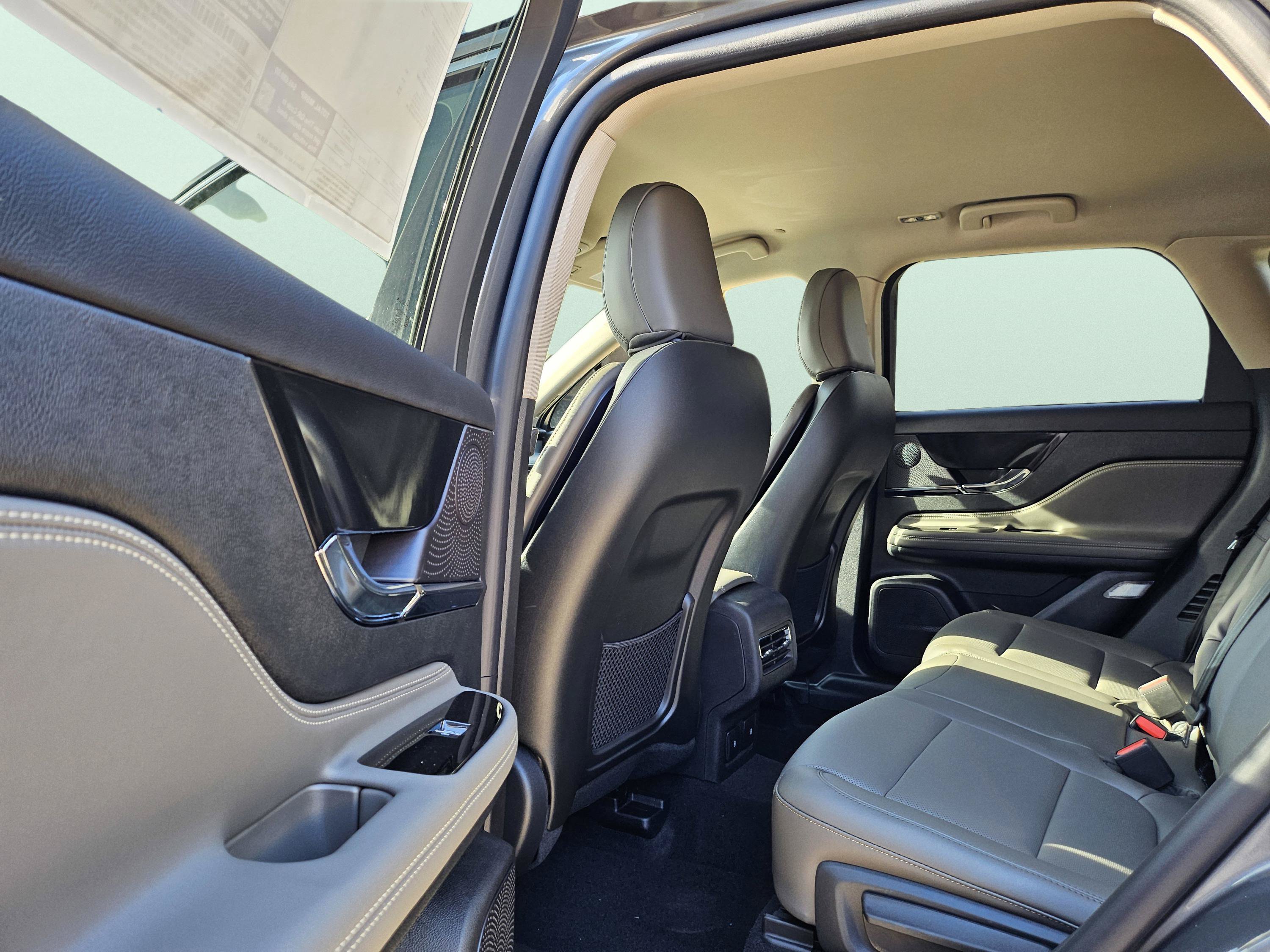 New 2026 Lincoln Corsair Premiere AWD/4WD image 23