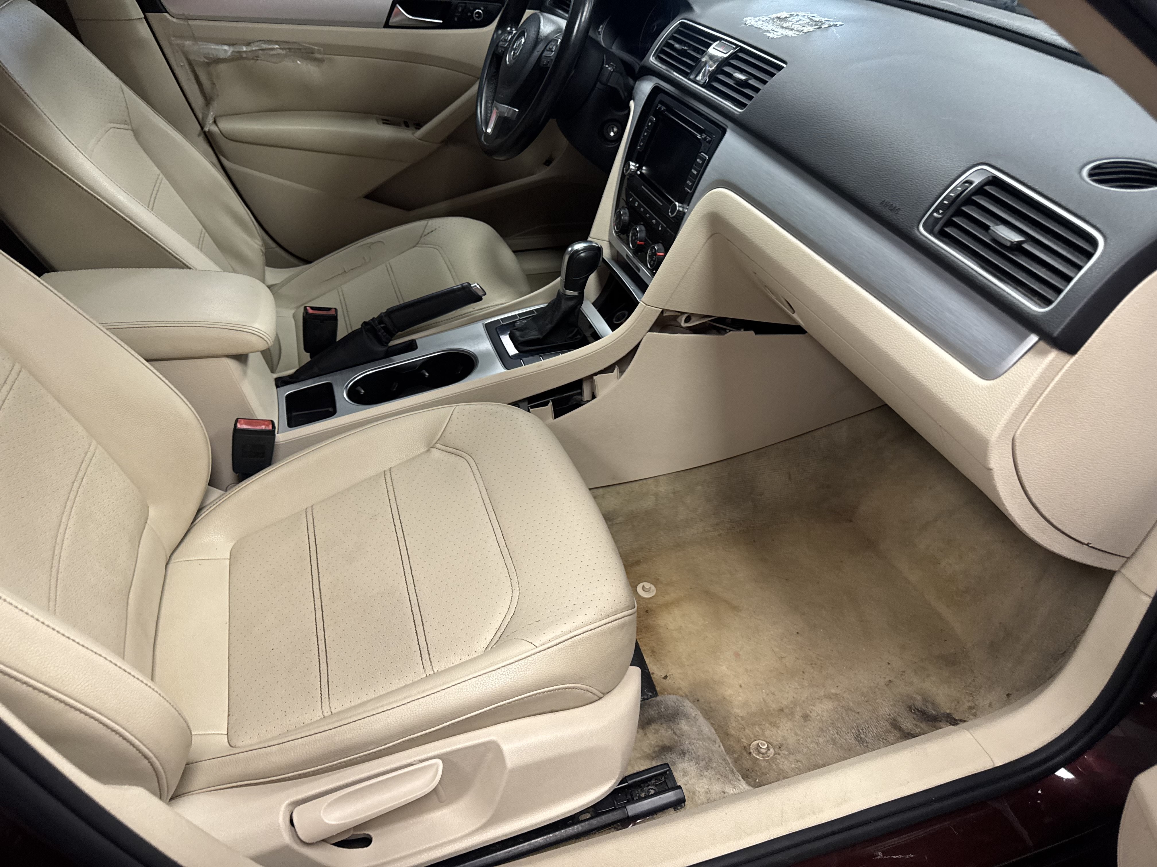 Used 2013 Volkswagen Passat 2.5 SE FWD image 10