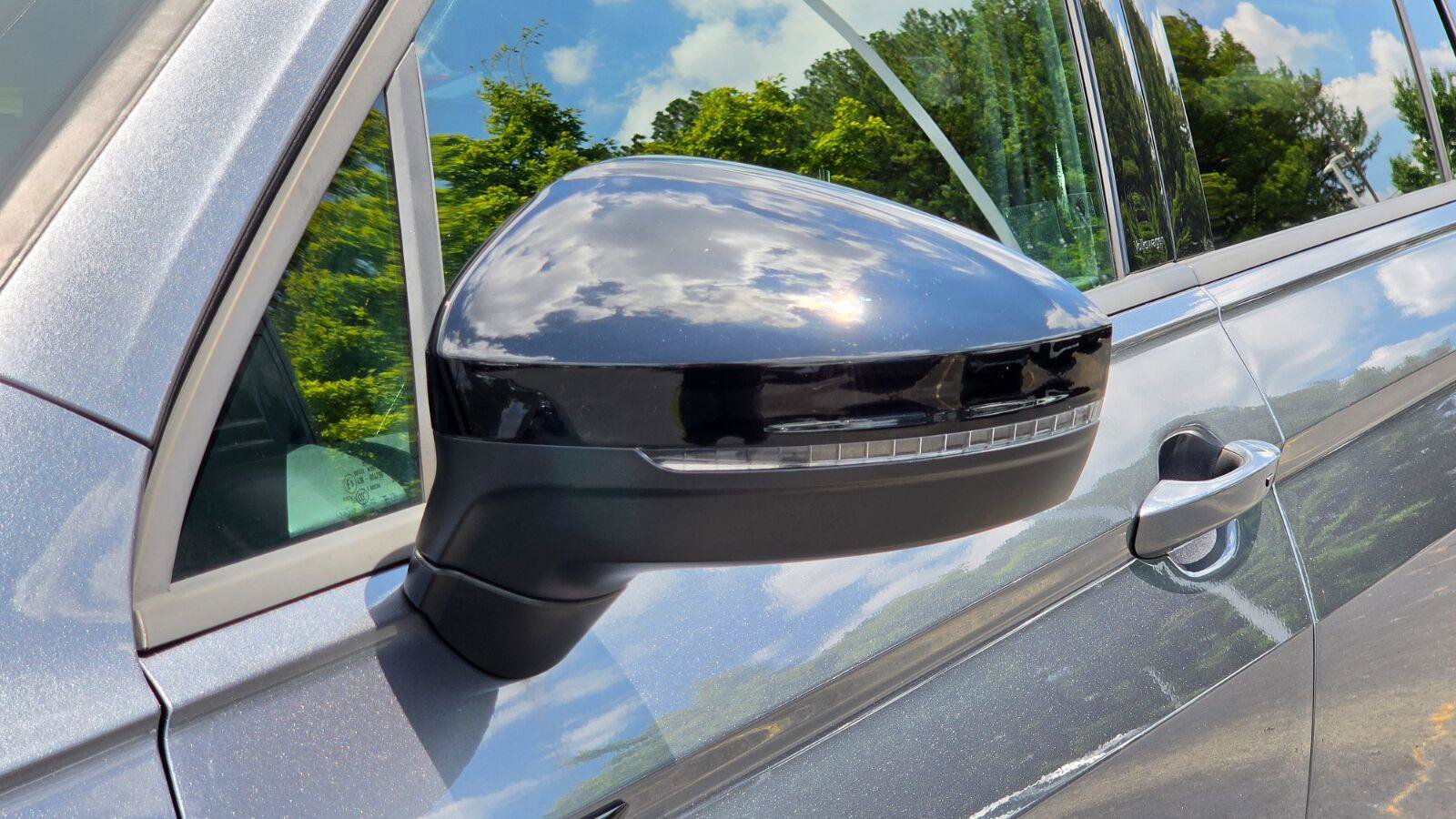 Certified 2024 Volkswagen Tiguan SE R-Line FWD image 12