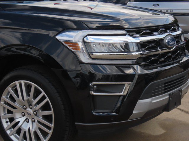 Used 2024 Ford Expedition Max Limited RWD image 5
