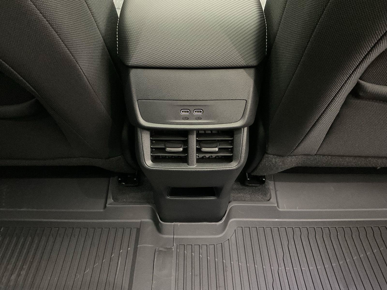 New 2027 Chevrolet Equinox LT w/ Safety and Technology Package FWD image 29