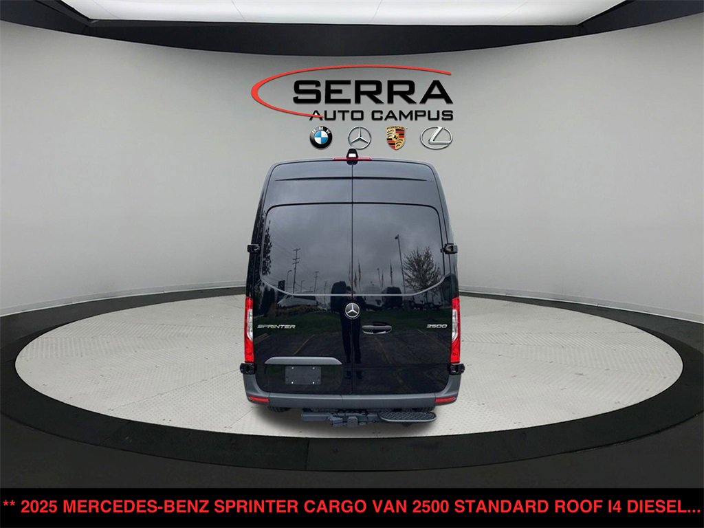 Used 2025 Mercedes-Benz Sprinter 2500 image 8