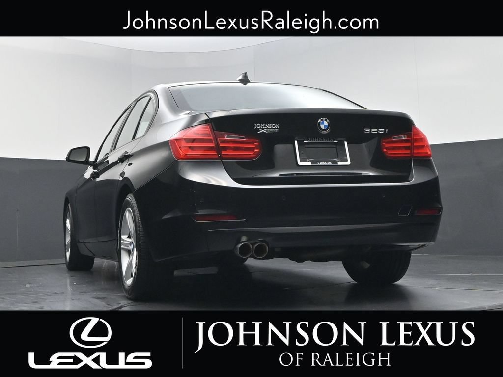 Used 2014 BMW 328i xDrive Sedan AWD/4WD image 18
