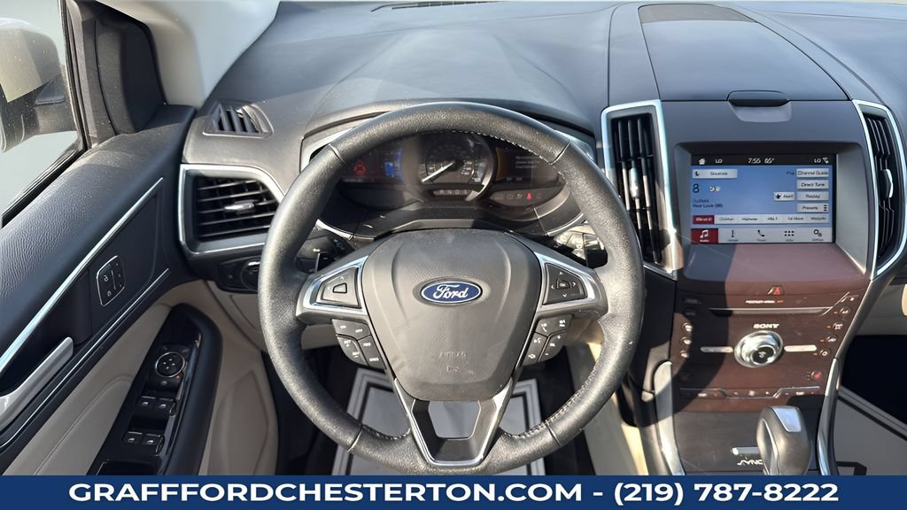 Used 2017 Ford Edge Titanium FWD image 19