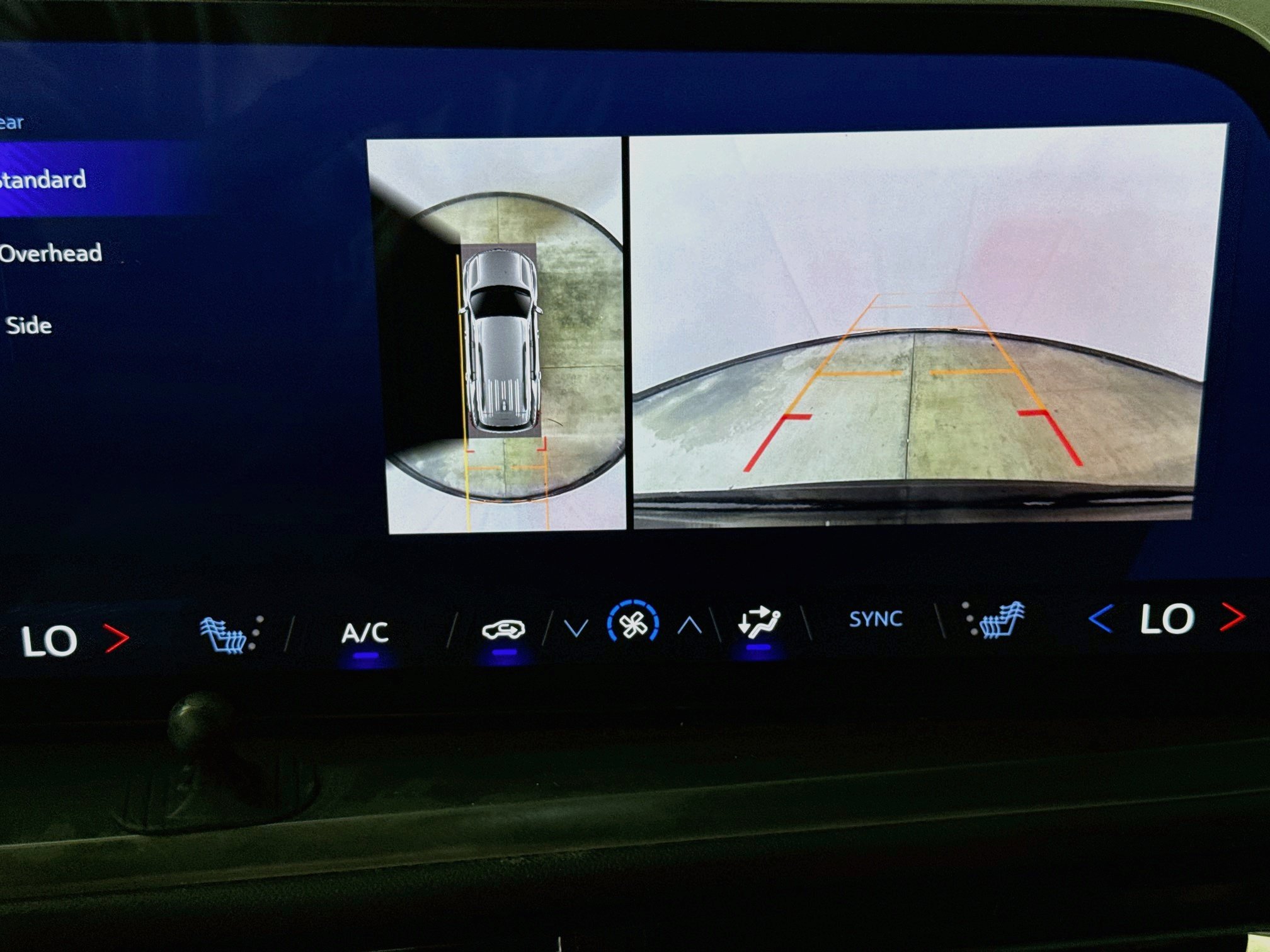 Used 2024 Chevrolet Traverse LS FWD image 16