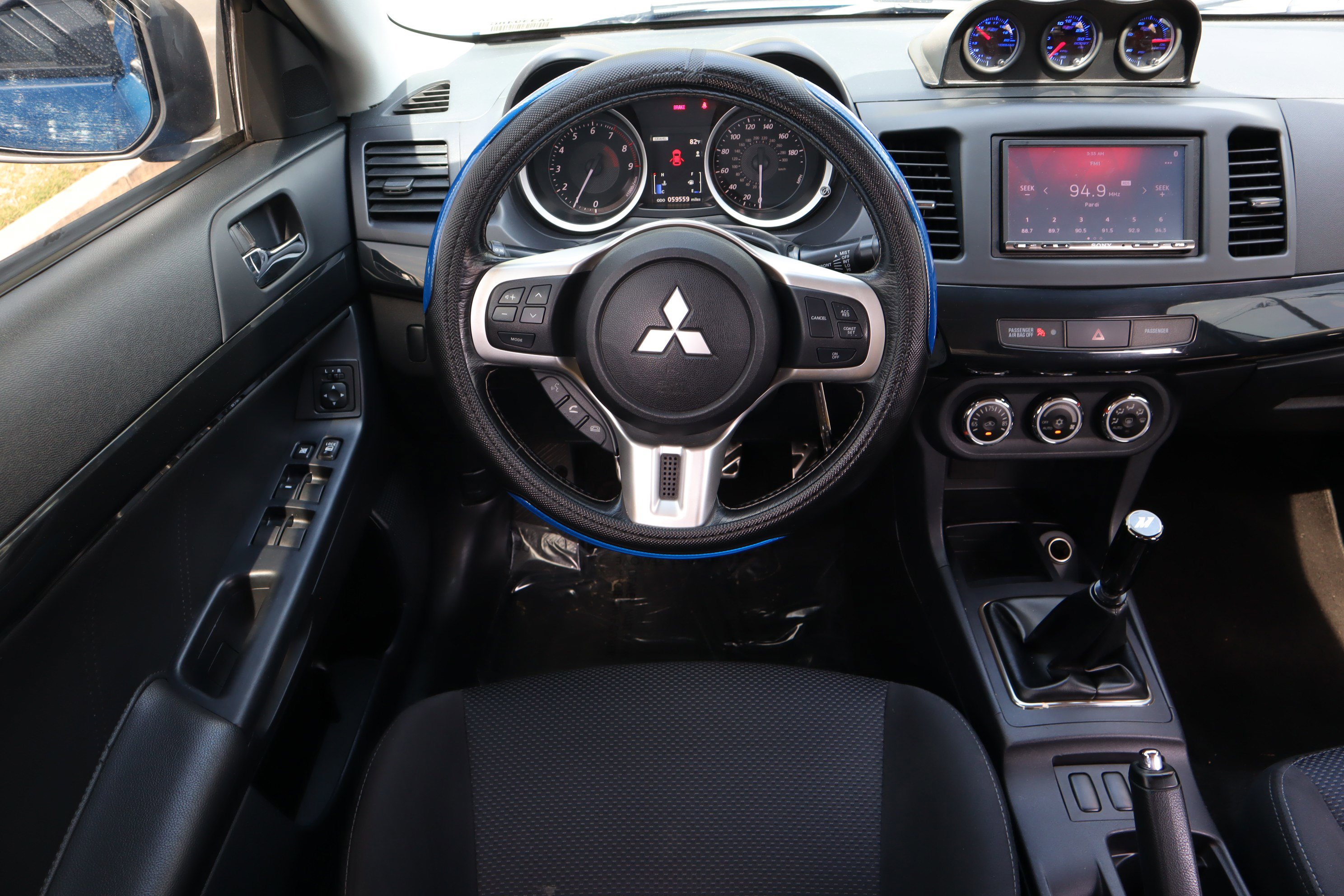 Used 2015 Mitsubishi Lancer Evolution GSR image 29